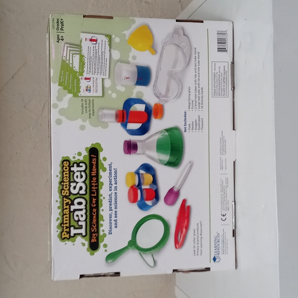 Learning Resources Primary Science Lab Set PreK+ - Picture 3 of 7